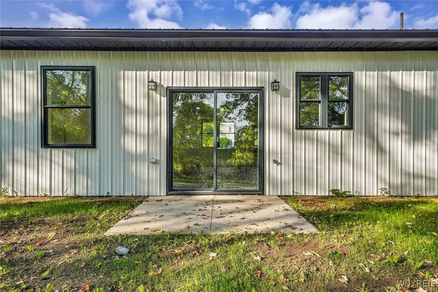 $299,900 | 56 Delevan Avenue, Yorkshire, NY 14042