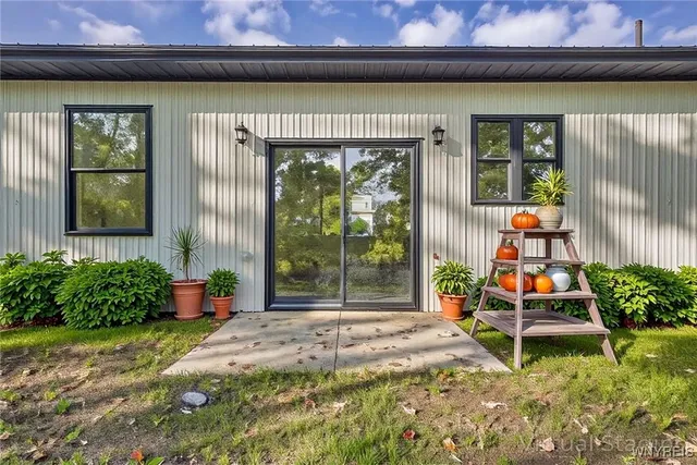 $299,900 | 56 Delevan Avenue, Yorkshire, NY 14042