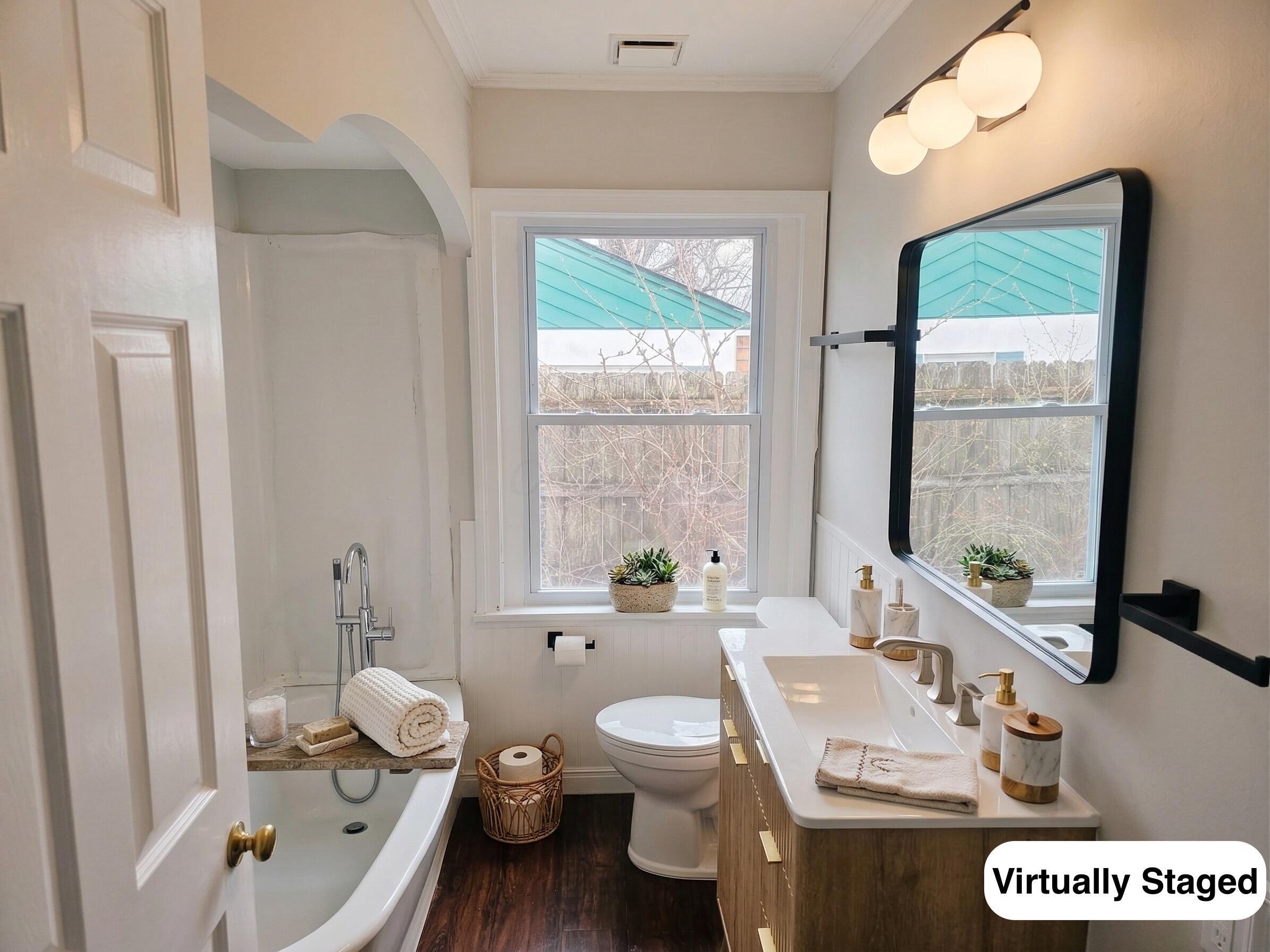 3950 Riverside Drive Columbus, OH 43220 - Photo 22 of 39 Virtually staged Main bathroom