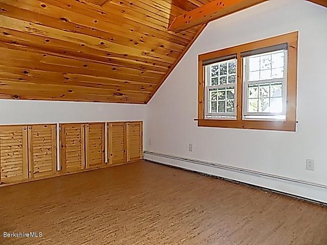 60 Ridgeway Avenue Pittsfield, MA 01201 - Photo 14 of 28 14 Bed 4a
