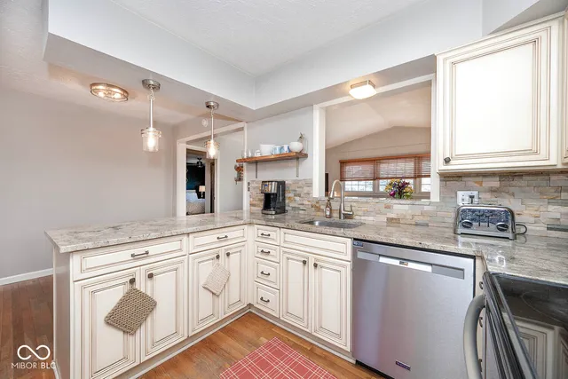 $340,000 | 9201 Warwick Road, Indianapolis, IN 46240