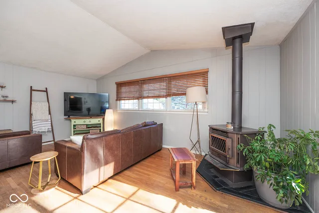 $340,000 | 9201 Warwick Road, Indianapolis, IN 46240