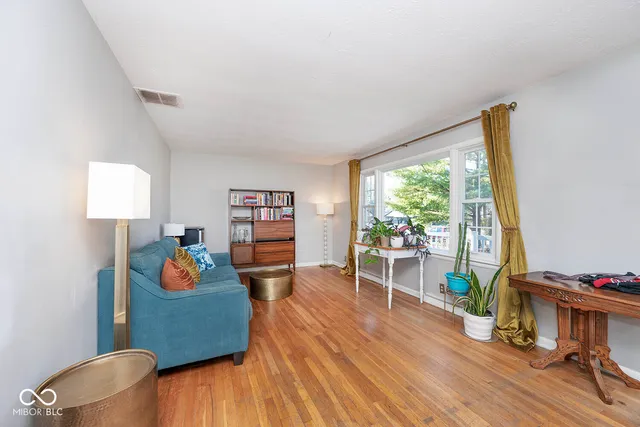 $340,000 | 9201 Warwick Road, Indianapolis, IN 46240