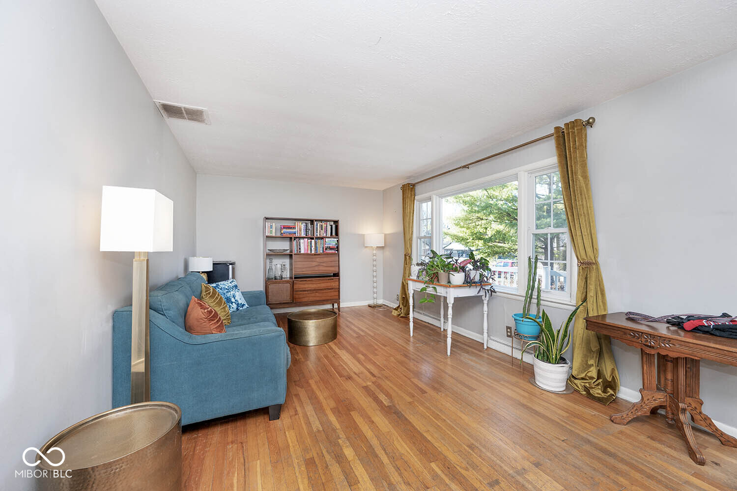 9201 Warwick Road Indianapolis, IN 46240 - Photo 7 of 35