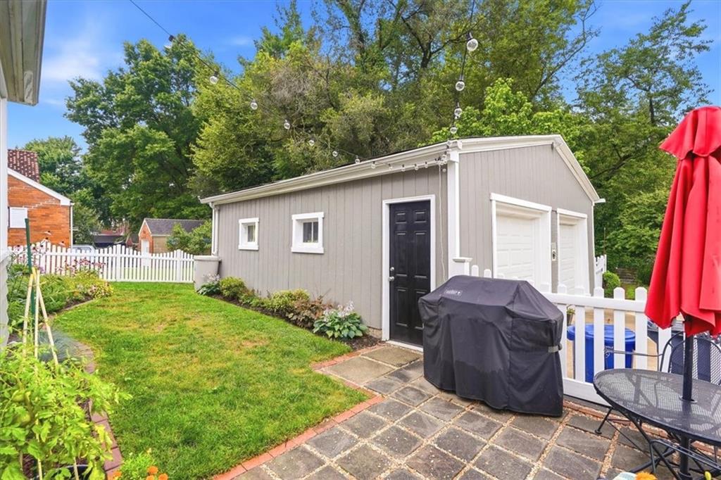1518 Pennock Road Pittsburgh, PA 15212 - Photo 28 of 37