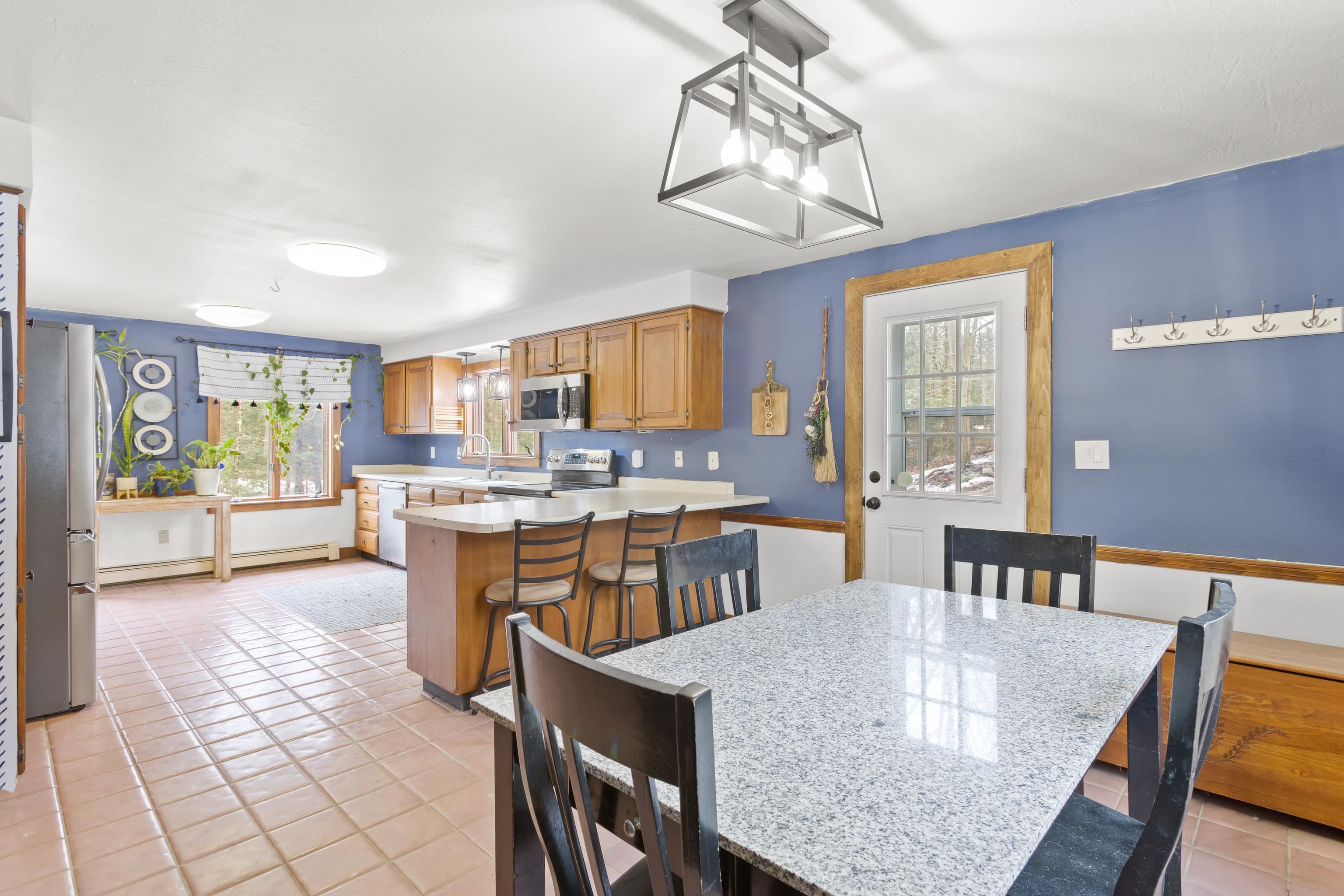 133 Reservoir Road Deering, NH 03244 - Photo 14 of 45