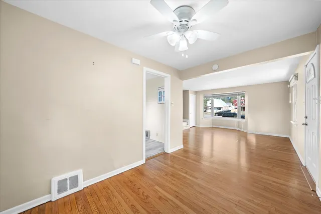 $2,100 | 1380 Wentworth Avenue, Calumet City, IL 60409