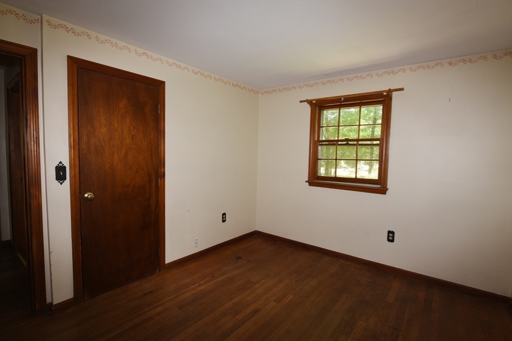 58 Carriage Road Hanson, MA 02341 - Photo 20 of 35