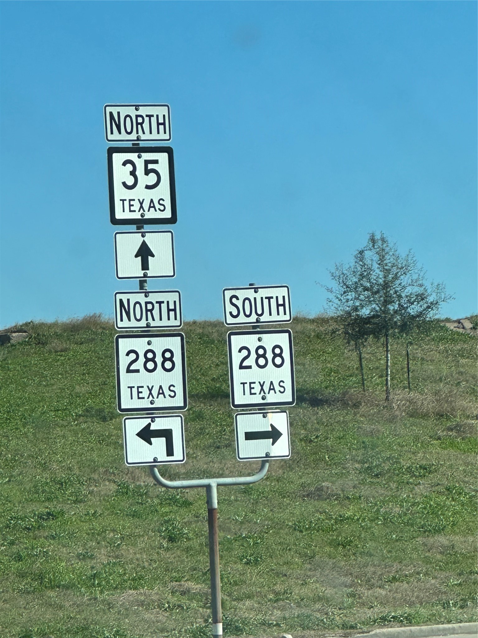 0 County Road 609 Angleton, TX 77515 - Photo 6 of 9 a sign broad on the side of the wall