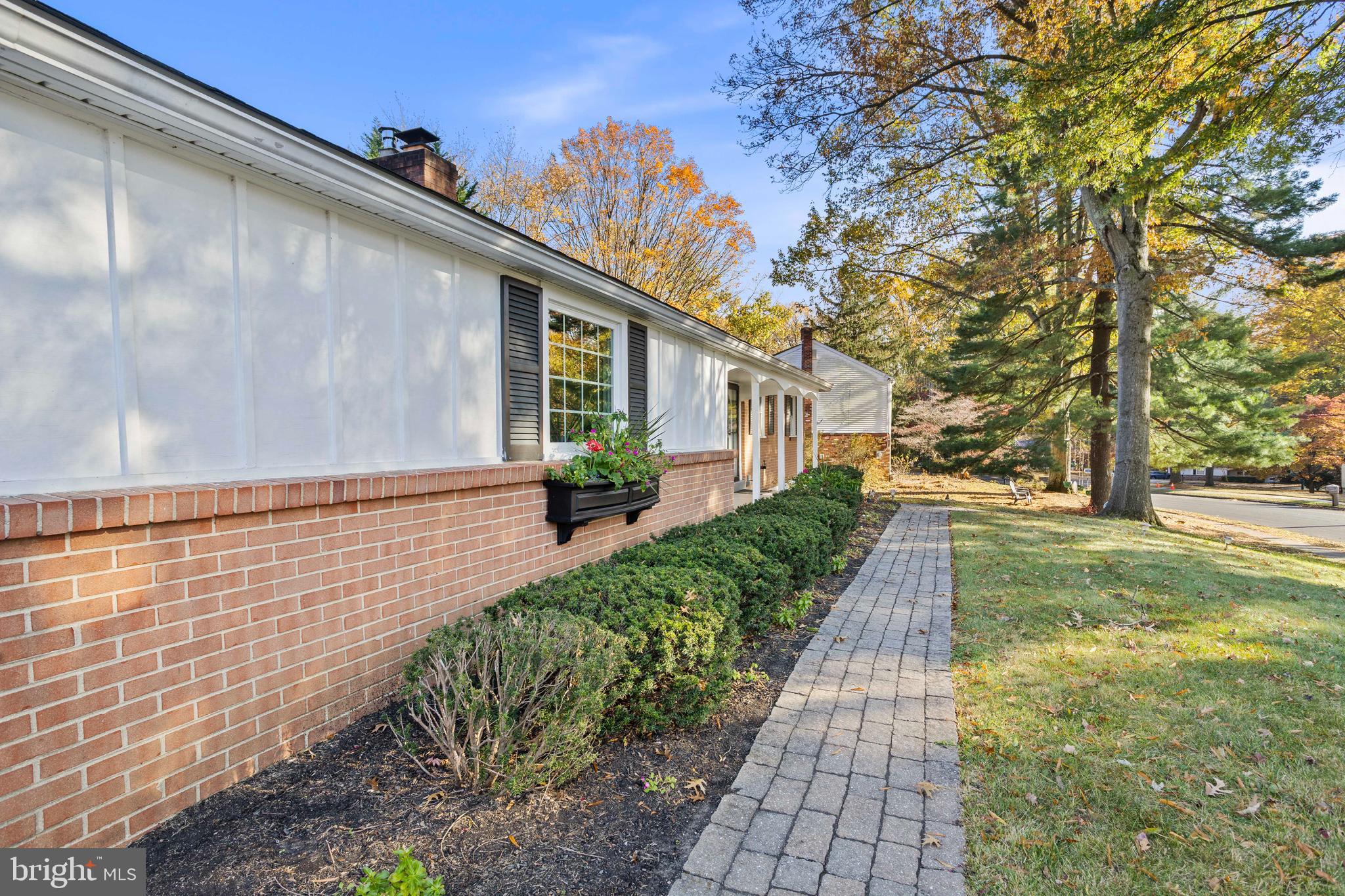 504 Minshall Road Springfield, PA 19064 - Photo 3 of 39 a view of a pathway with a yard
