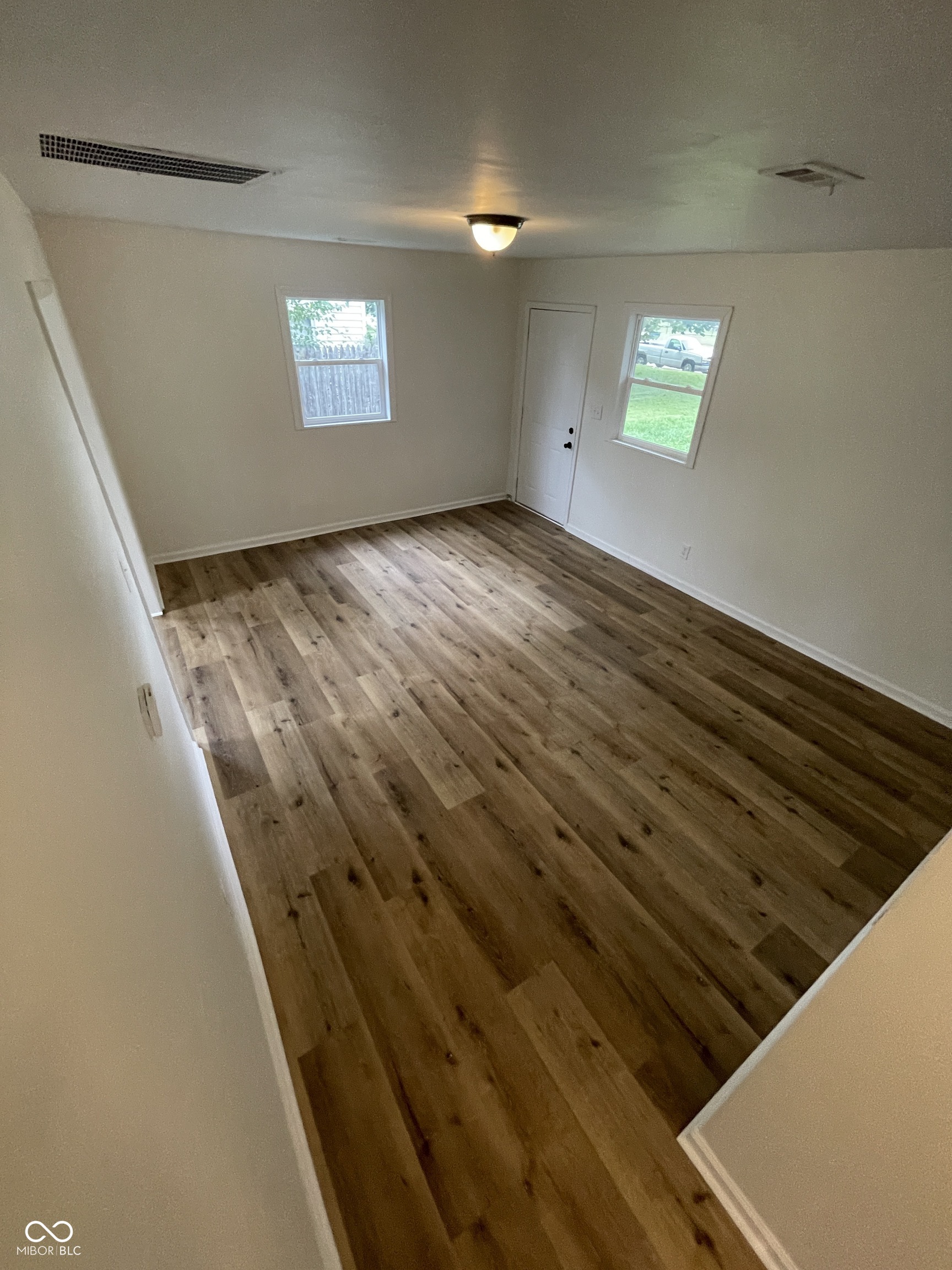 6228 East 21st Street Indianapolis, IN 46219 - Photo 6 of 13