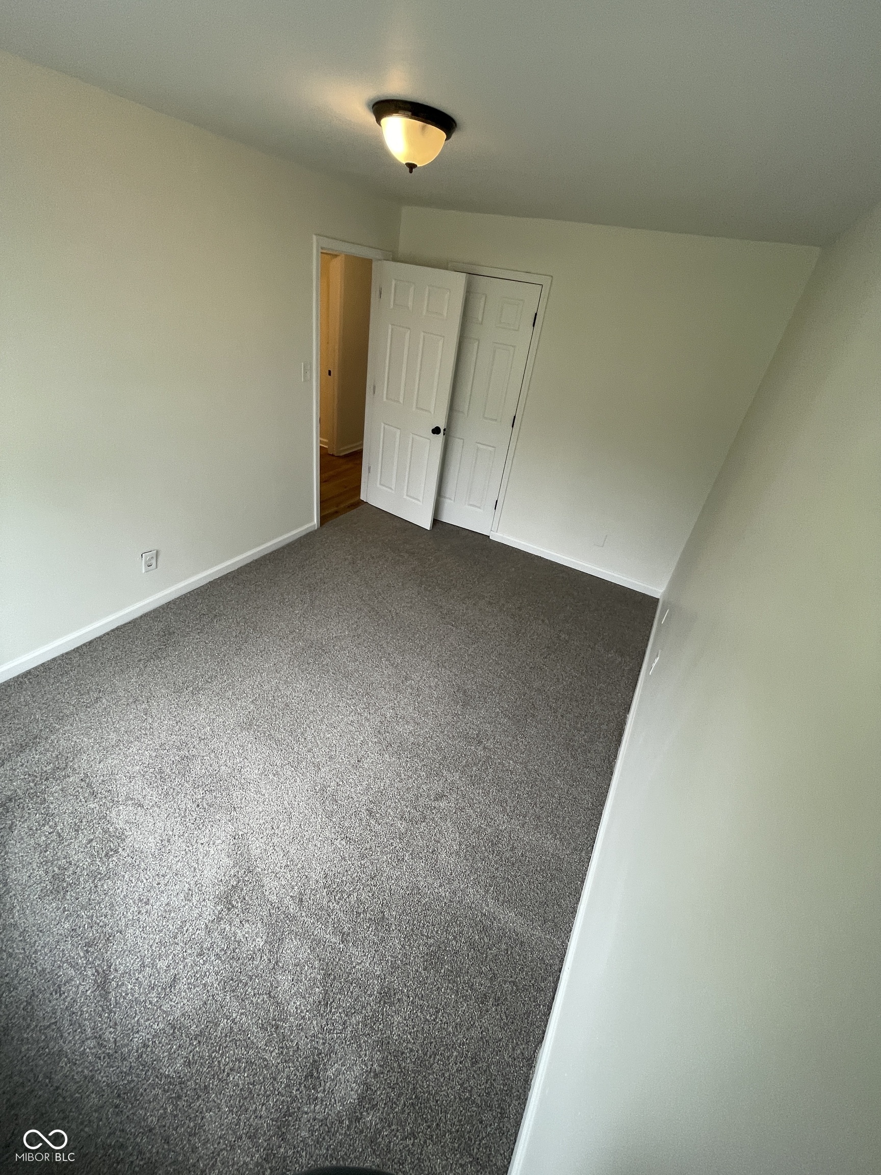 6228 East 21st Street Indianapolis, IN 46219 - Photo 10 of 13