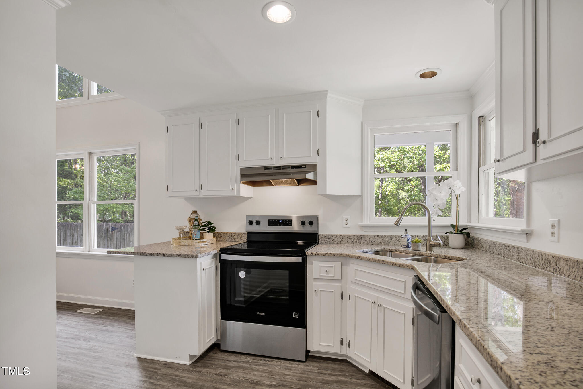 2611 Sawmill Road Raleigh, NC 27613 - Photo 12 of 31 2611SawmillRd-10