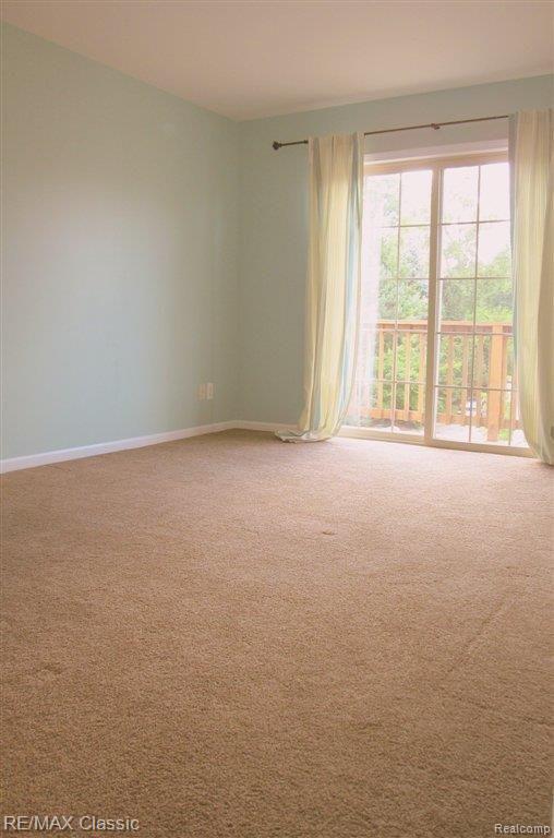 16874 Farmington Road Livonia, MI 48154 - Photo 8 of 16 OFFICE OR 3RD BEDROOM