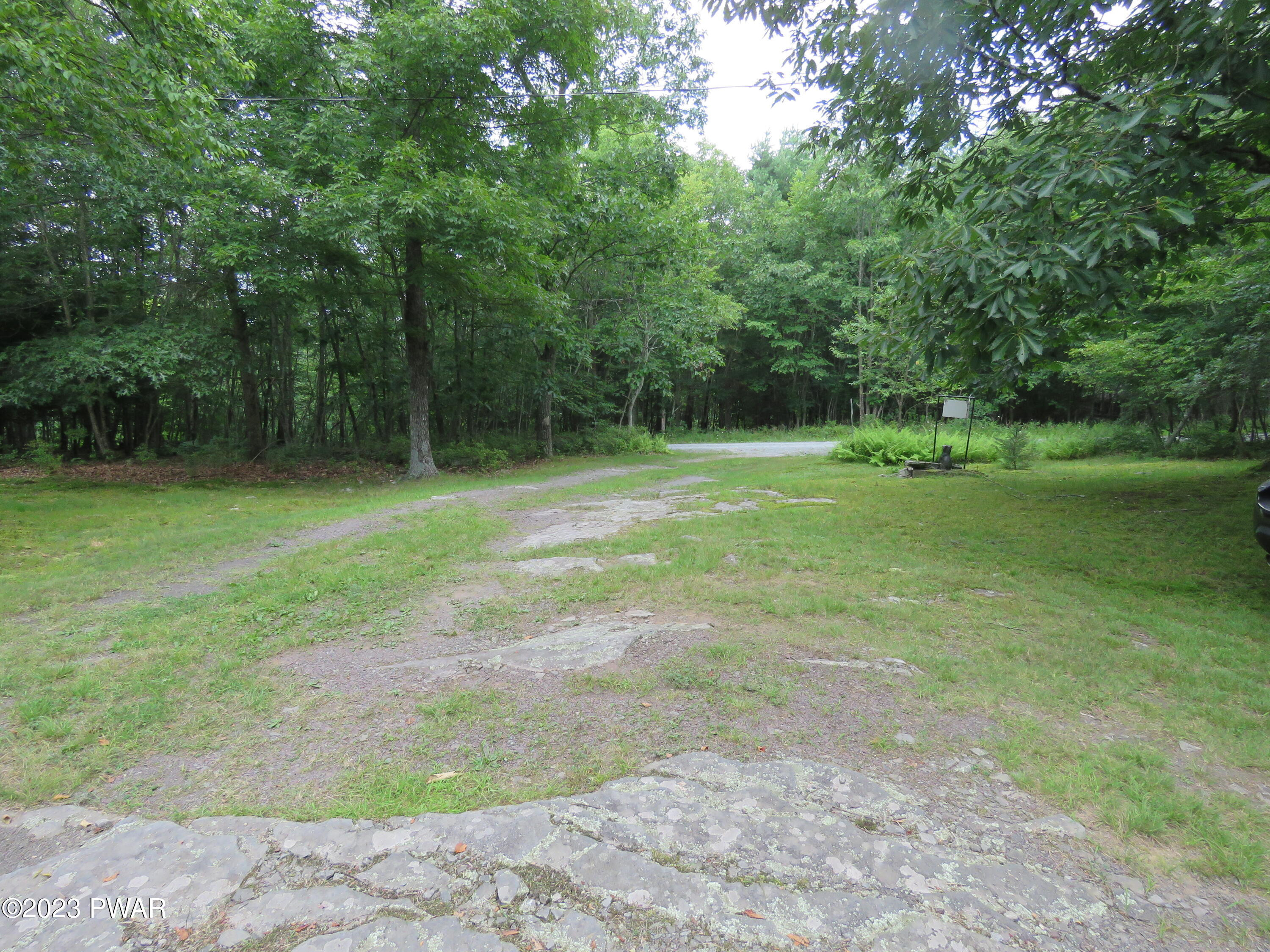 120 Pecks Pond Road Dingmans Ferry, PA 18328 - Photo 2 of 26