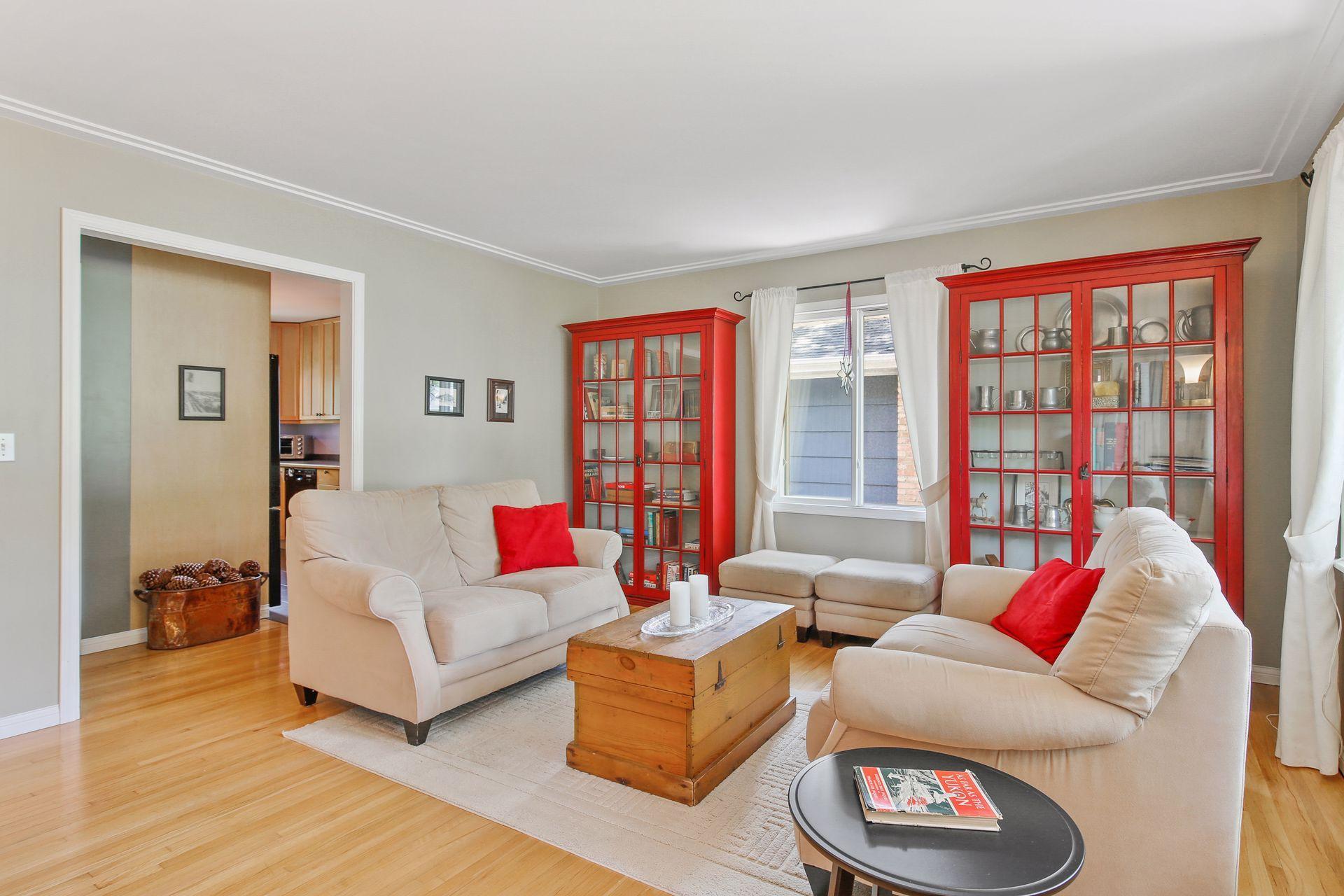 6313 Rolf Avenue Edina, MN 55439 - Photo 6 of 26 Gallery Image 6