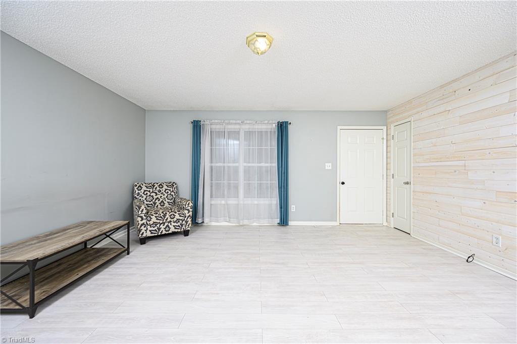 1083 Quail Road Lexington, NC 27292 - Photo 8 of 29 Gallery Image 8