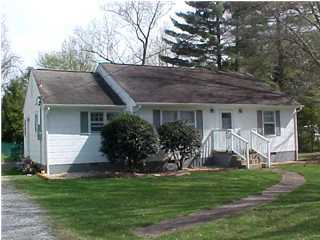 118 Chickamauga Road, Unit 1 Chattanooga, TN 37421 - Photo 1 of 6 Primary Photo