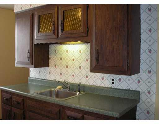 1625 Poplar Street McKees Rocks, PA 15136 - Photo 3 of 8 Kitchen.