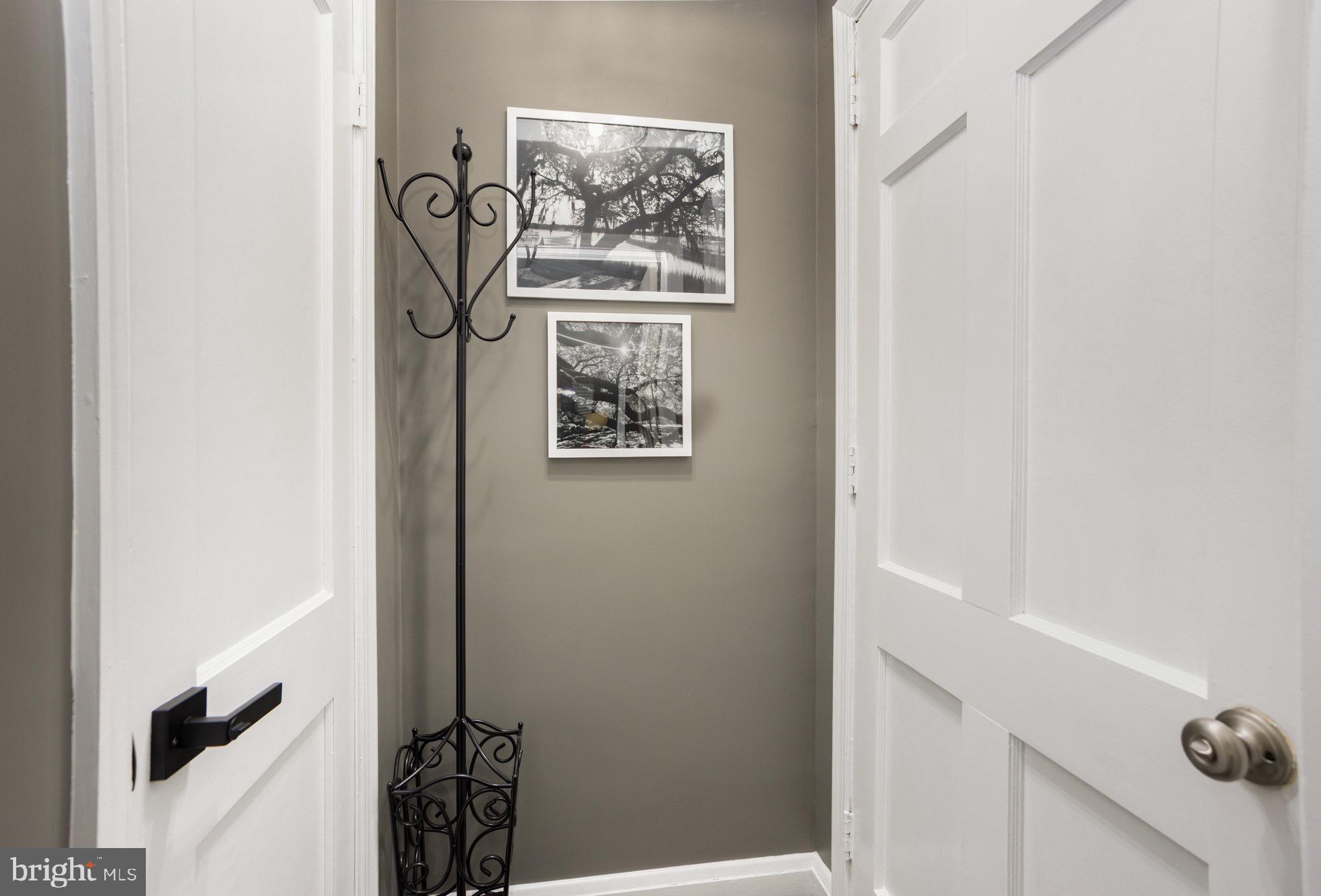 1500 Doxbury Road Baltimore, MD 21286 - Photo 17 of 36 a picture of a bathroom with a shower and a window