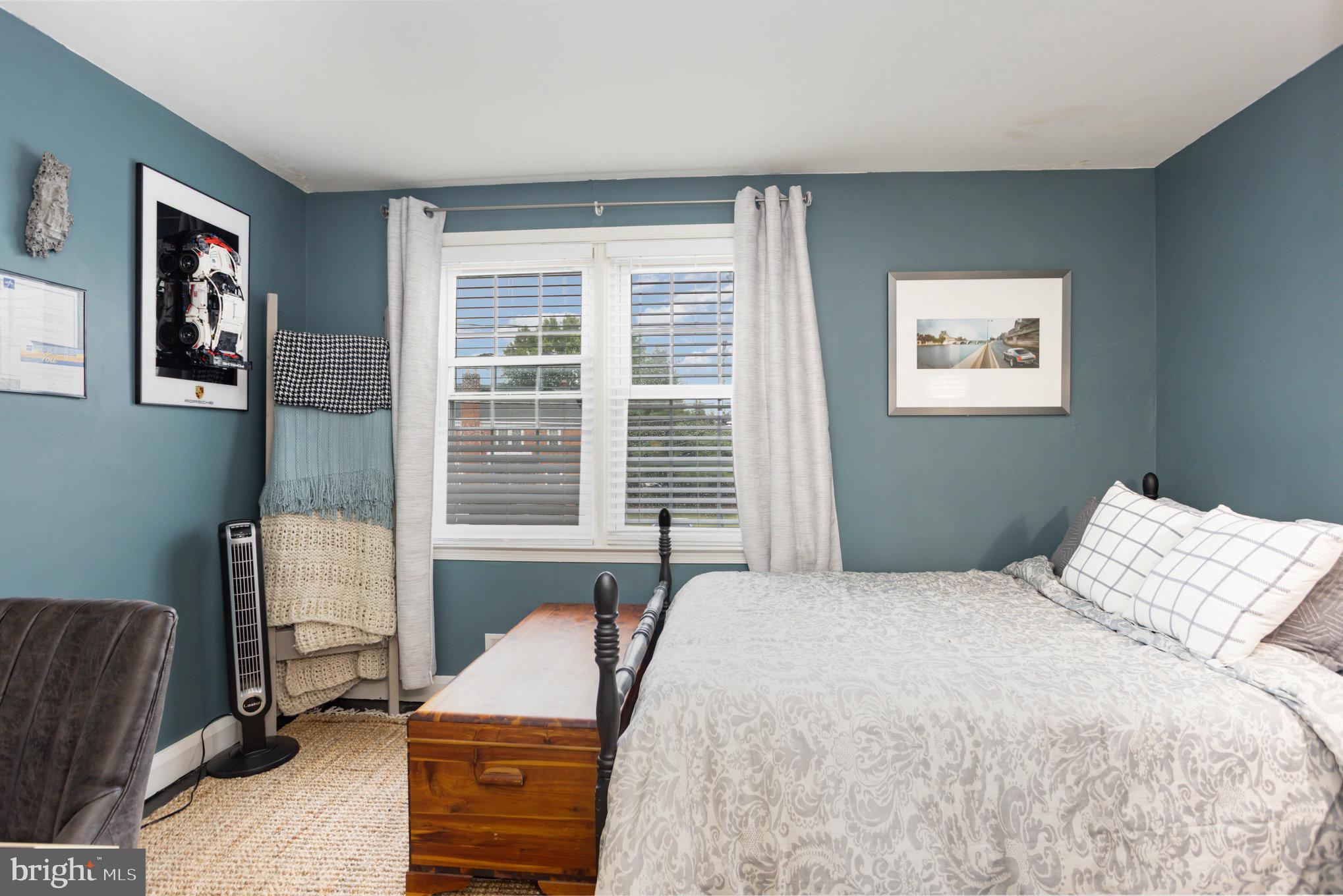 1500 Doxbury Road Baltimore, MD 21286 - Photo 25 of 36 a bedroom with a bed and a window