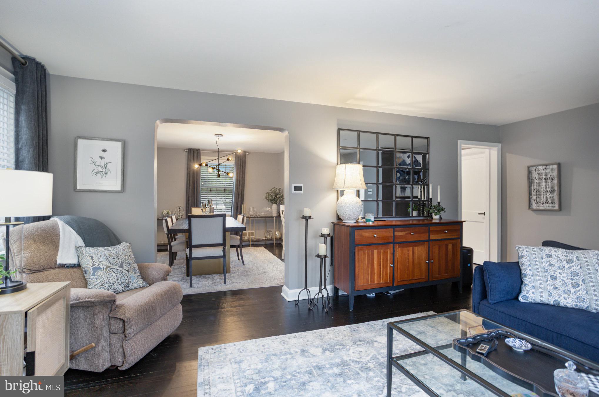 1500 Doxbury Road Baltimore, MD 21286 - Photo 9 of 36 a living room with furniture and wooden floor