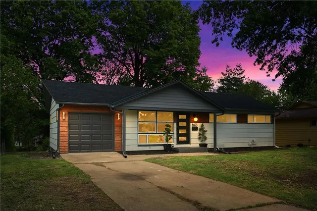 $260,000 | 8605 Everett Street, Raytown, MO 64138