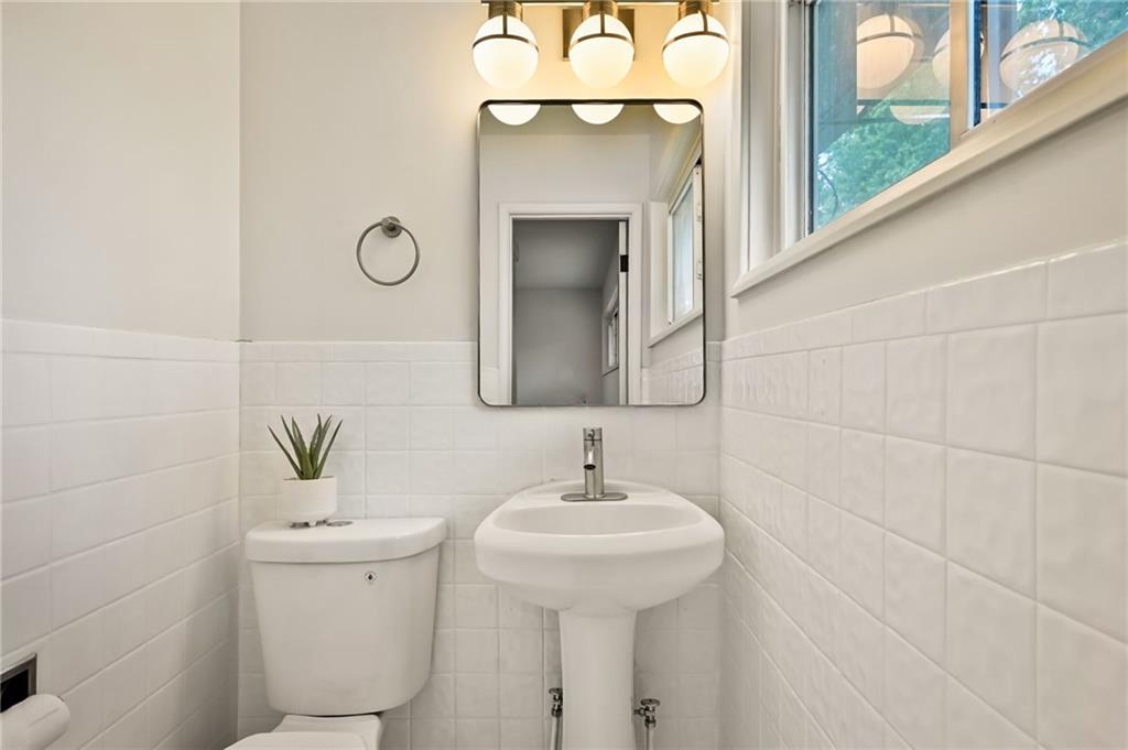 8605 Everett Street Raytown, MO 64138 - Photo 16 of 27