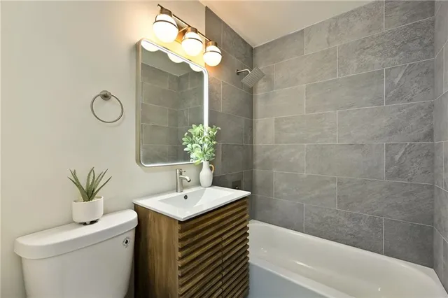 $260,000 | 8605 Everett Street, Raytown, MO 64138