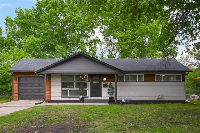 $260,000 | 8605 Everett Street, Raytown, MO 64138