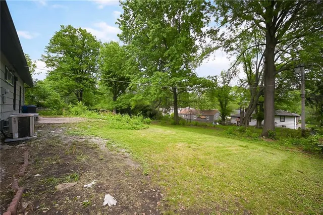 $260,000 | 8605 Everett Street, Raytown, MO 64138