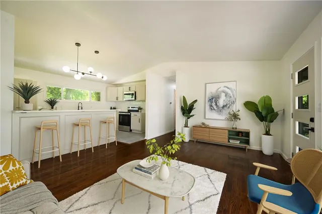 $260,000 | 8605 Everett Street, Raytown, MO 64138