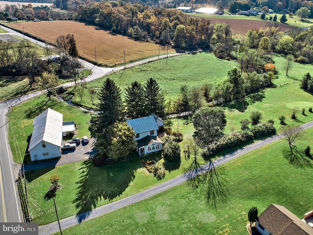 144 Freeport Road Lebanon, PA 17046 - Photo 2 of 37 Gallery Image 2