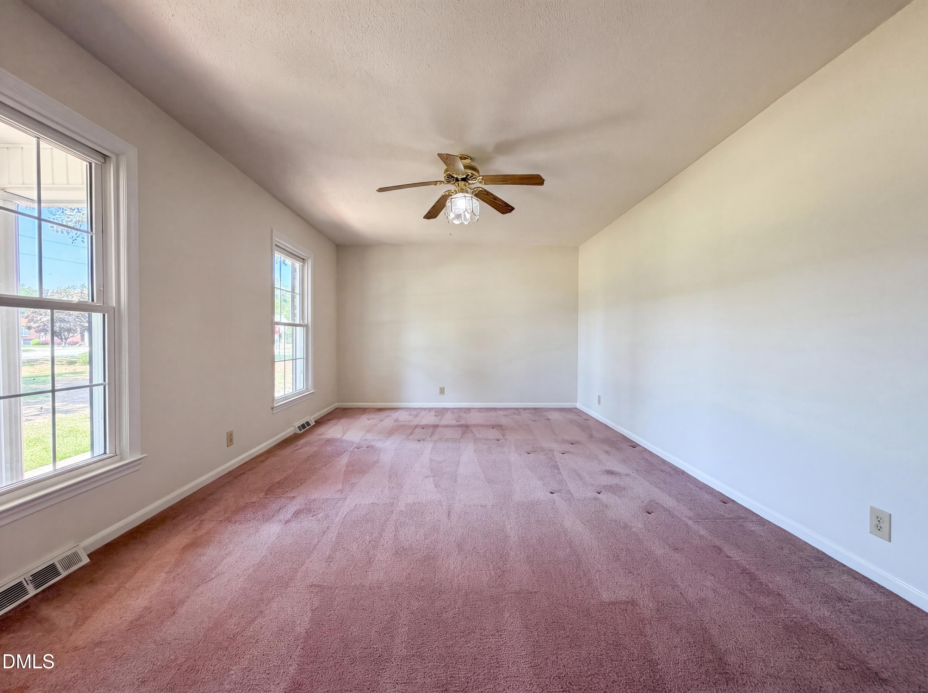 800 Lucas Street Erwin, NC 28339 - Photo 3 of 21 photo_10