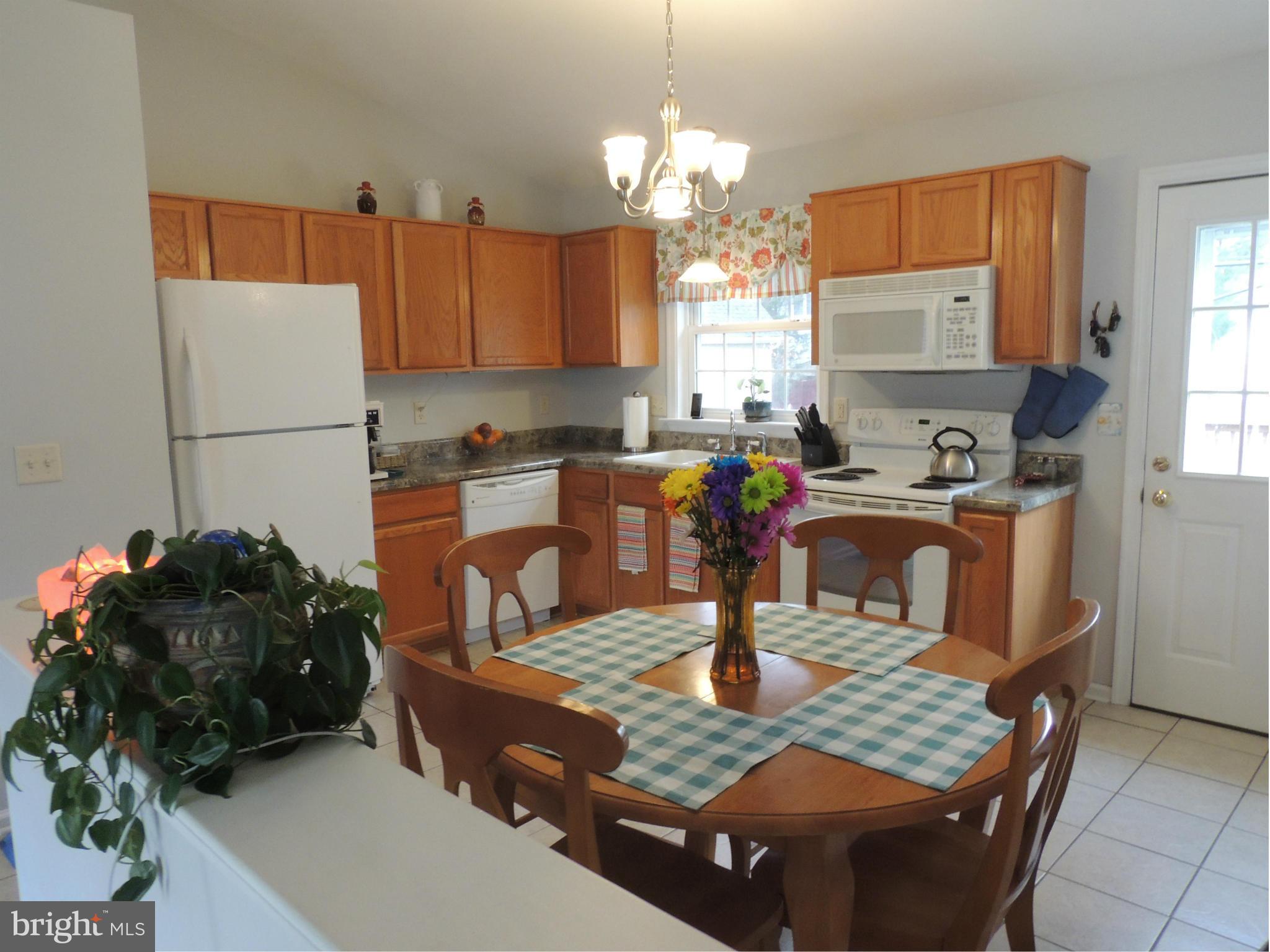 208 Azalea Road Colonial Beach, VA 22443 - Photo 2 of 22 Kitchen