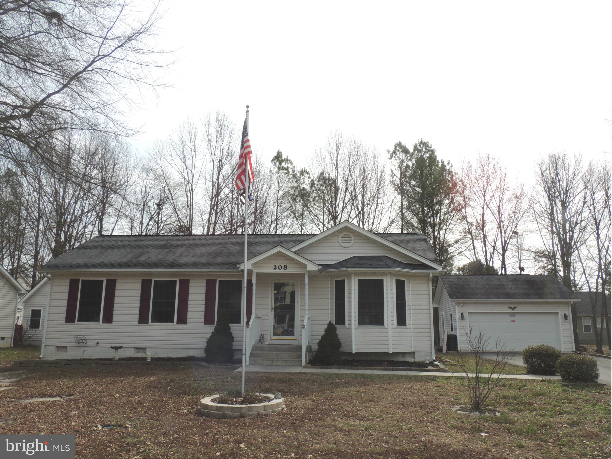 208 Azalea Road Colonial Beach, VA 22443 - Photo 13 of 22 Exterior (Front)