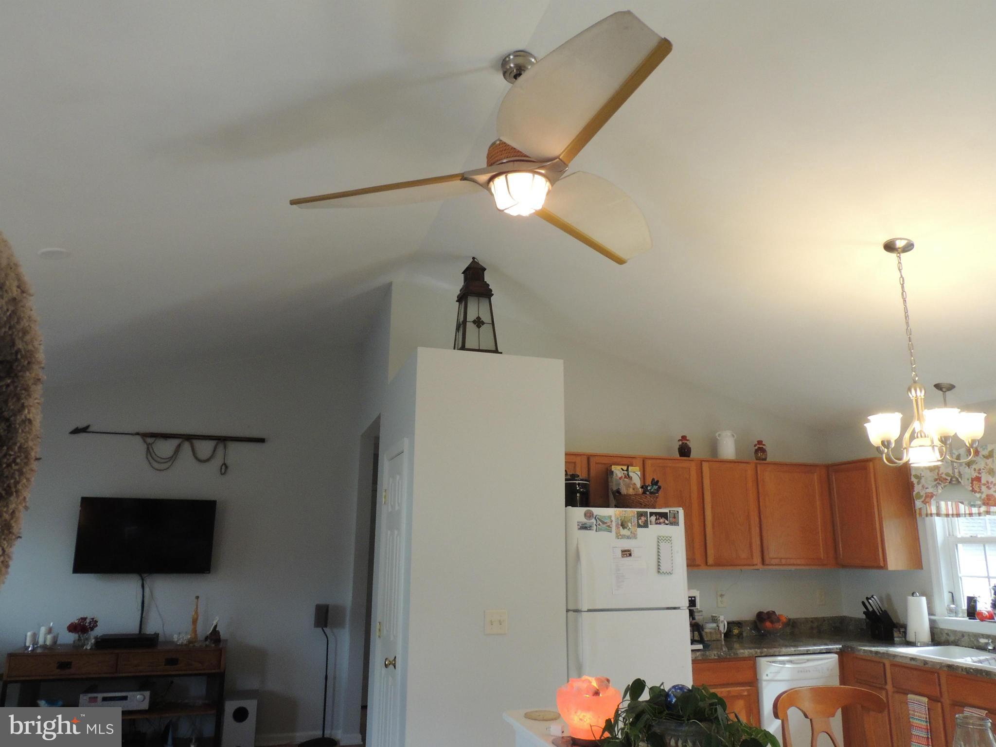 208 Azalea Road Colonial Beach, VA 22443 - Photo 7 of 22 Interior (General)