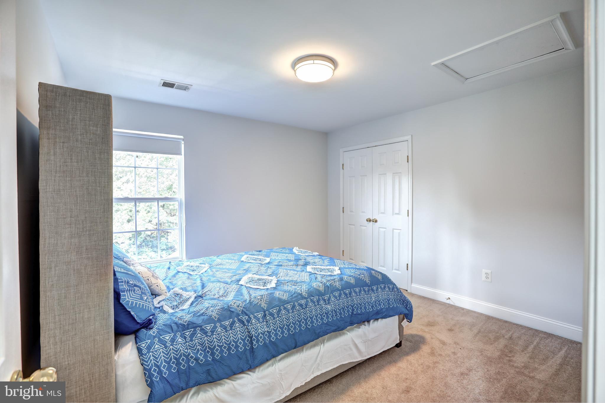 25837 Spring Farm Circle Chantilly, VA 20152 - Photo 21 of 43 Gallery Image 21