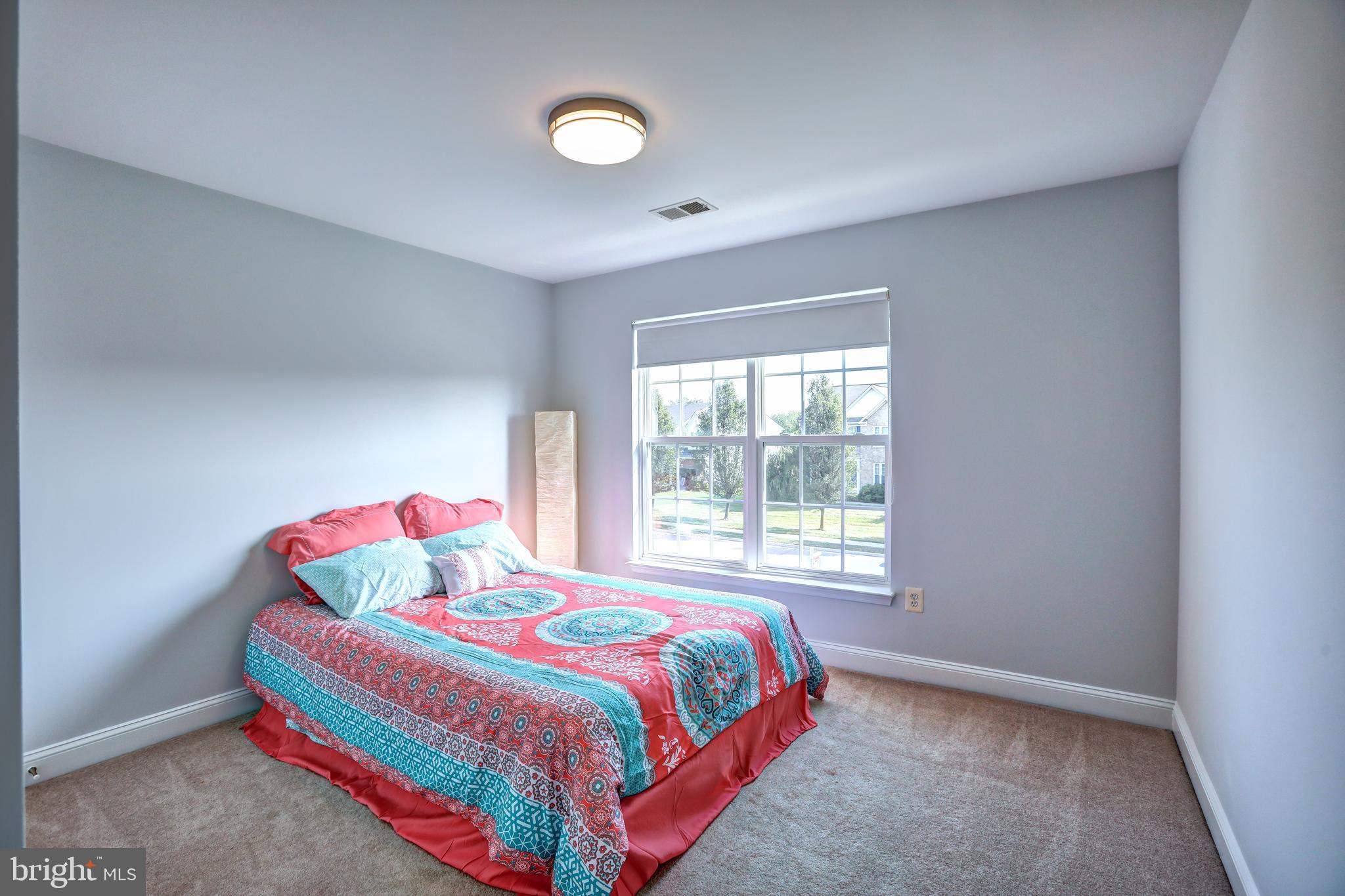 25837 Spring Farm Circle Chantilly, VA 20152 - Photo 22 of 43 Gallery Image 22