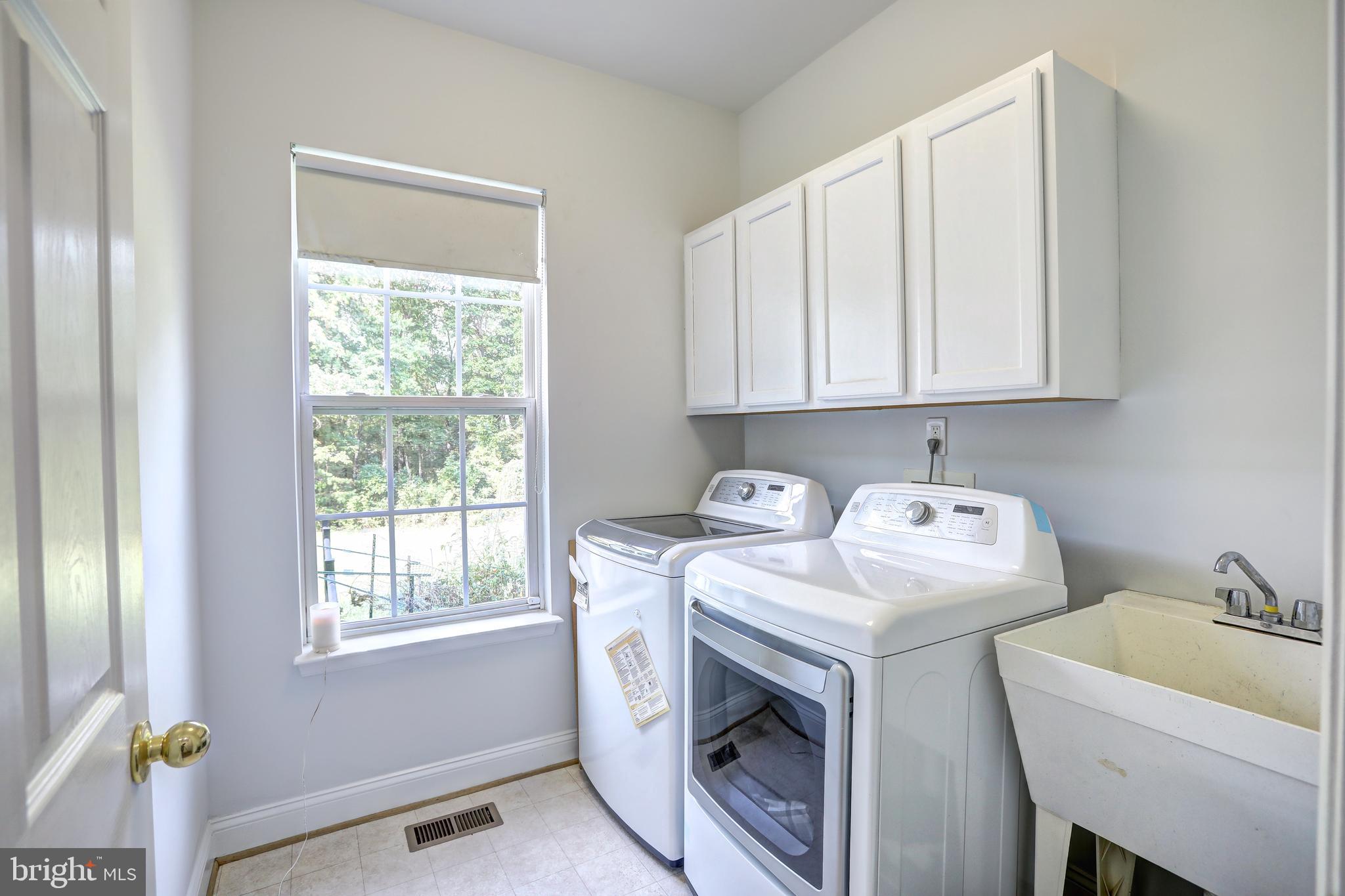 25837 Spring Farm Circle Chantilly, VA 20152 - Photo 28 of 43 Gallery Image 28