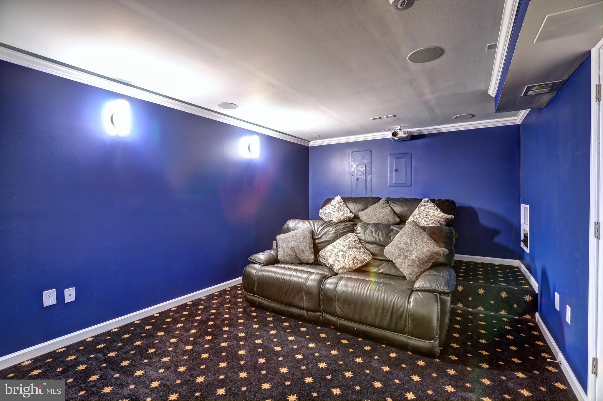 25837 Spring Farm Circle Chantilly, VA 20152 - Photo 33 of 43 Gallery Image 33