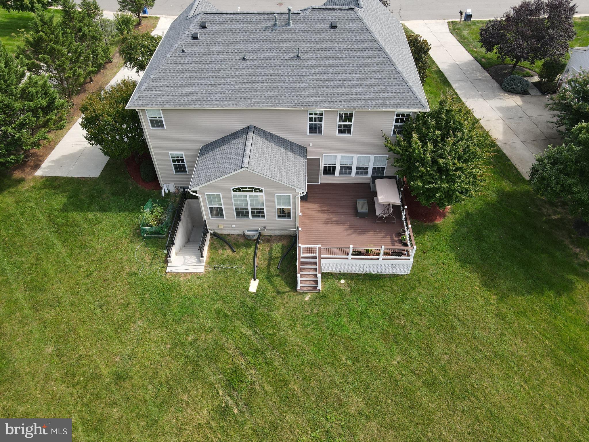 25837 Spring Farm Circle Chantilly, VA 20152 - Photo 42 of 43 Gallery Image 42
