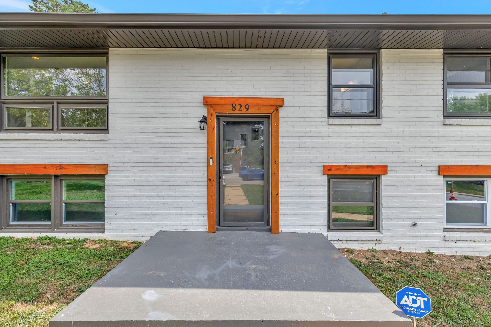 829 Richards Road Antioch, TN 37013 - Photo 3 of 29 Gallery Image 3