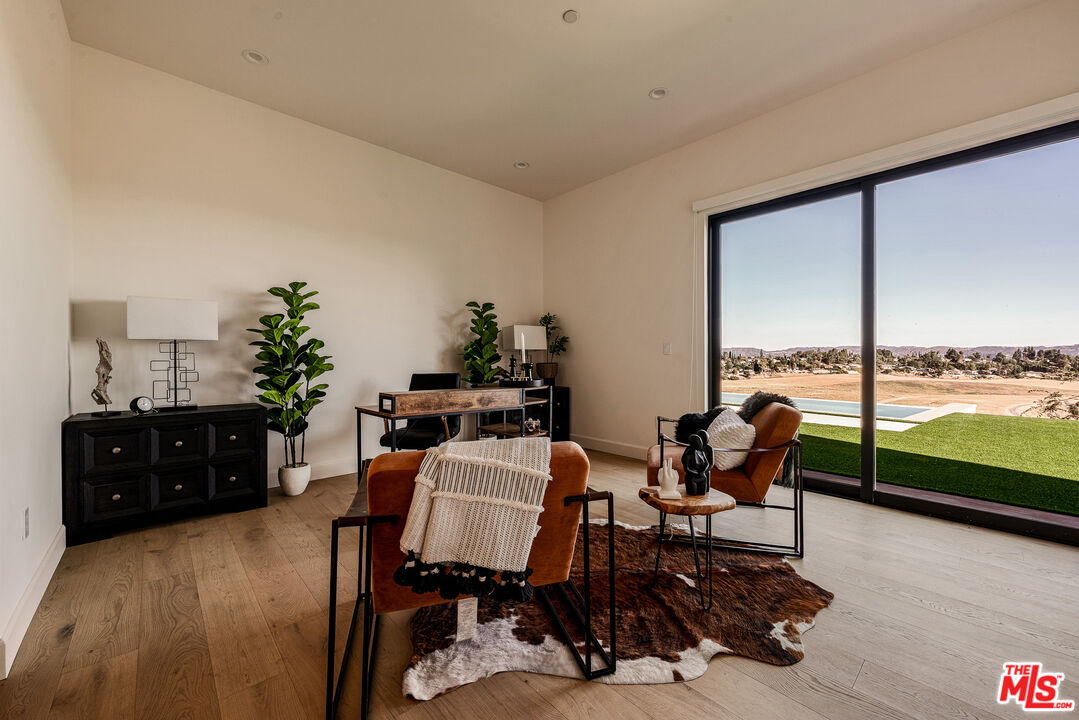 22328 South Summit Ridge Circle Chatsworth, CA 91311 - Photo 25 of 43
