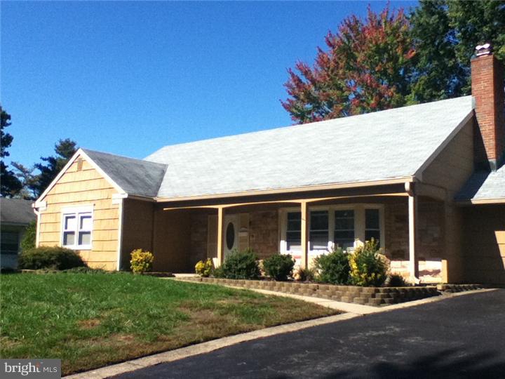 139 Country Club Road Willingboro, NJ 08046 - Photo 1 of 12 Exterior Front