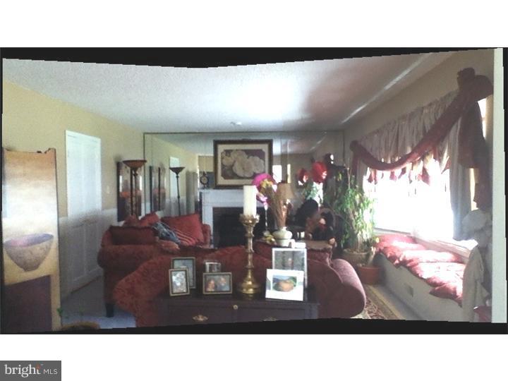 139 Country Club Road Willingboro, NJ 08046 - Photo 6 of 12 Living Room