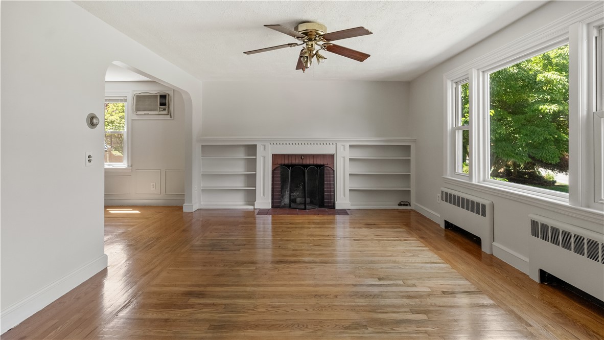29 Cormier Road Lincoln, RI 02865 - Photo 3 of 33