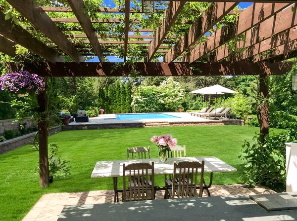 $40,000 | 63 Shinnecock Hills Road, Southampton, NY 11968