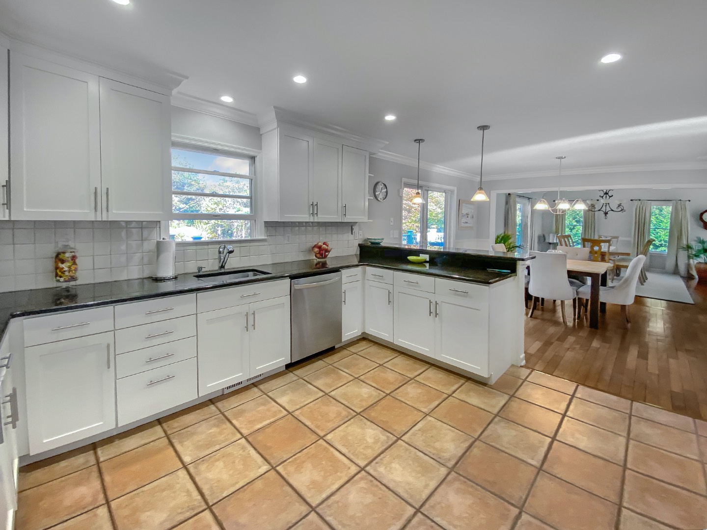 63 Shinnecock Hills Road Southampton, NY 11968 - Photo 6 of 23