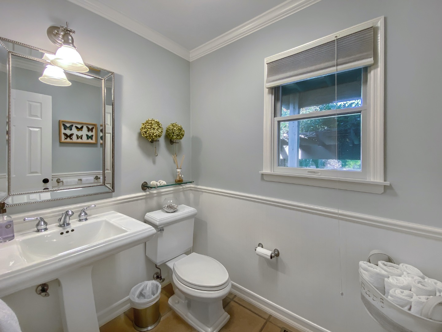 63 Shinnecock Hills Road Southampton, NY 11968 - Photo 10 of 23